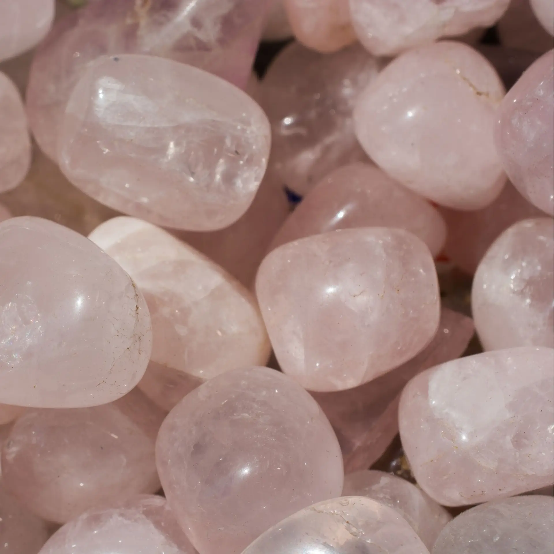 Rose Quartz Tumbled Stone - Image 3